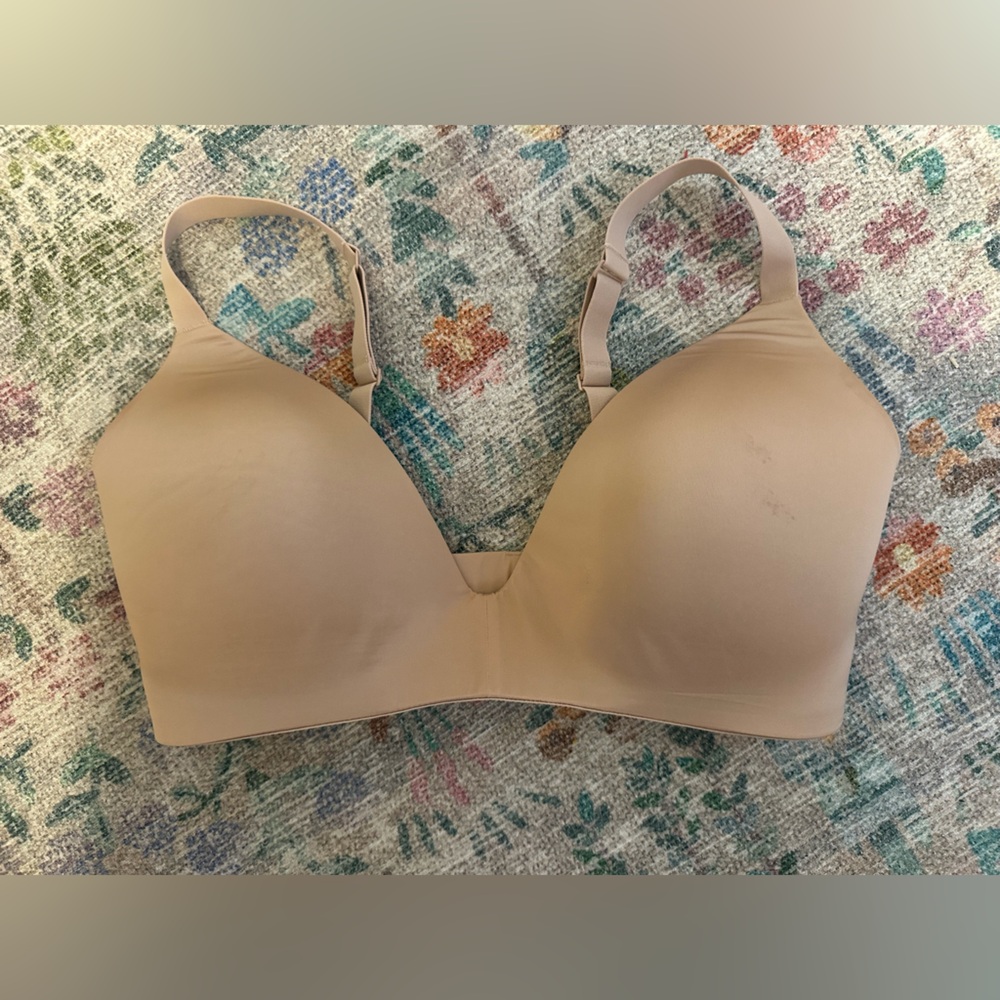 SKIMS Wireless Form T-Shirt Demi Bra - 38DDD - Clay